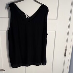 Maurices Black V-Neck Sleeveless Blouse
